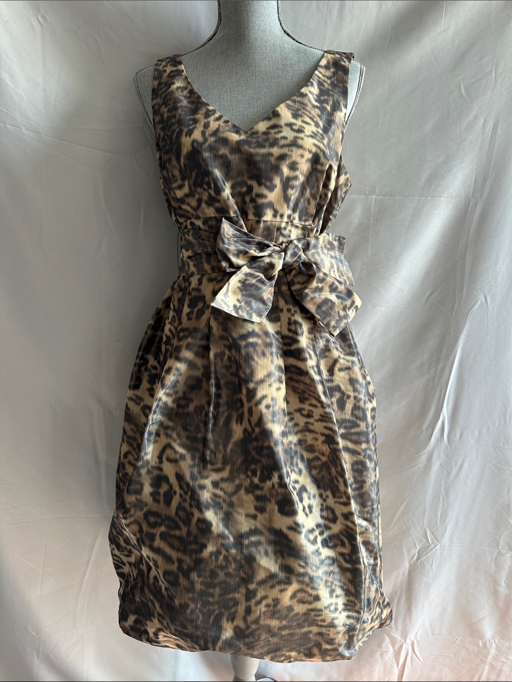 Lafayette 148 New York Blurred Leopard-Print V‑Neck Midi Dress Bubble Hem